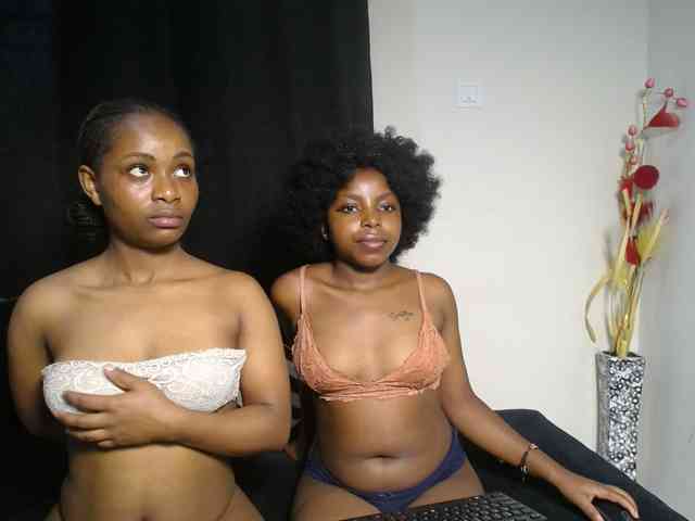 SexyEbonyZ webcam