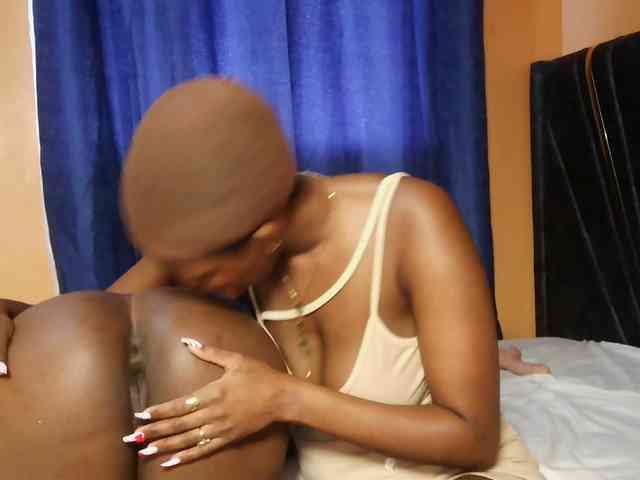 SexyEbonyZ webcam