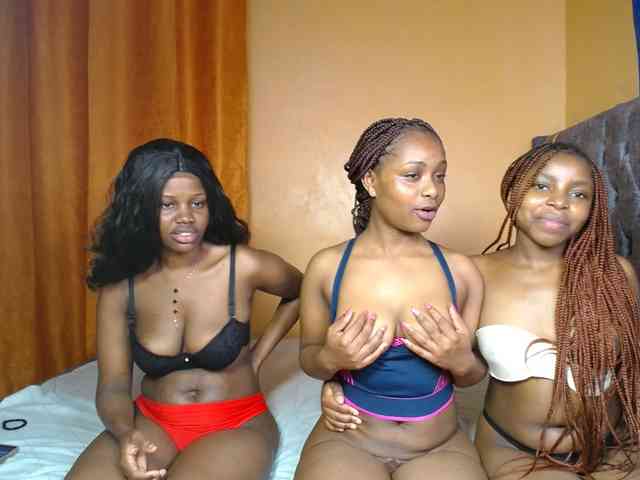 SexyEbonyZ webcam