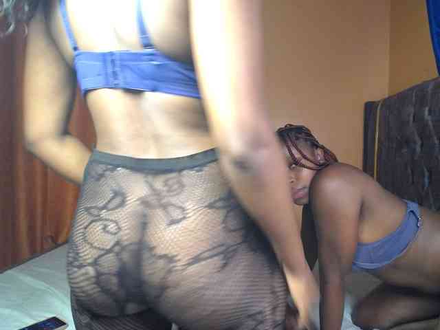 SexyEbonyZ webcam