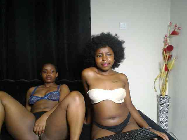 SexyEbonyZ webcam