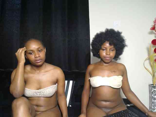 SexyEbonyZ webcam