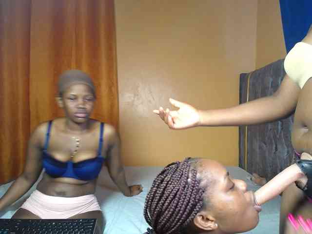 SexyEbonyZ webcam