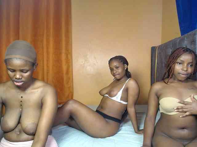 SexyEbonyZ webcam