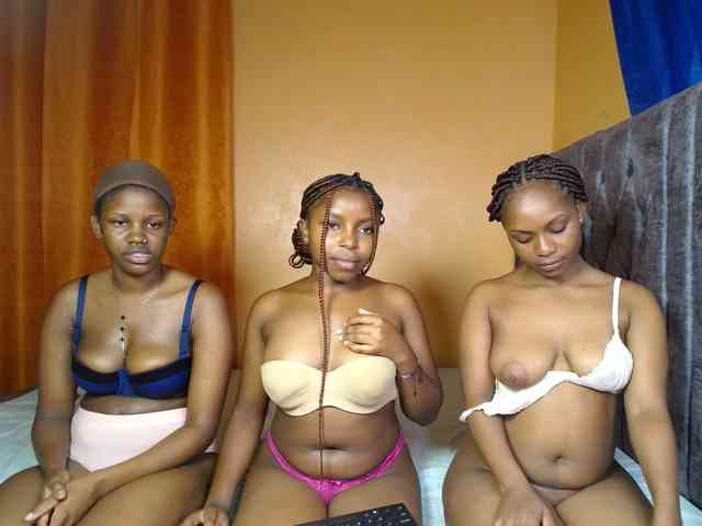 SexyEbonyZ webcam