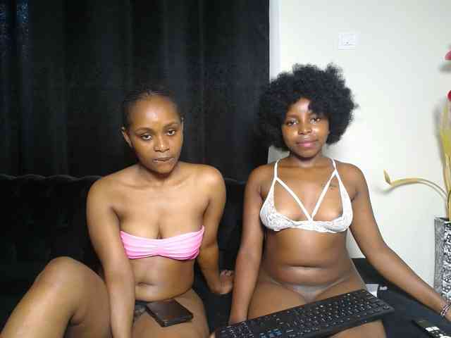 SexyEbonyZ webcam