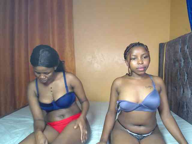 SexyEbonyZ webcam