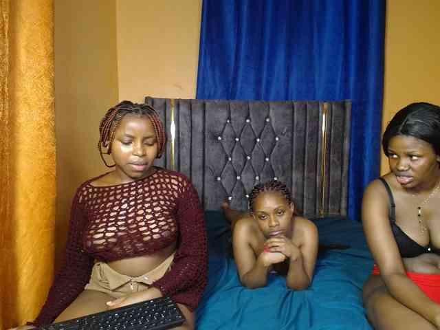 SexyEbonyZ webcam