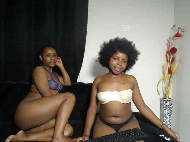 SexyEbonyZ webcam