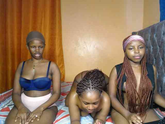 SexyEbonyZ webcam