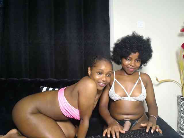 SexyEbonyZ webcam