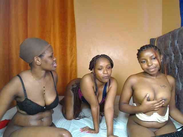 SexyEbonyZ webcam