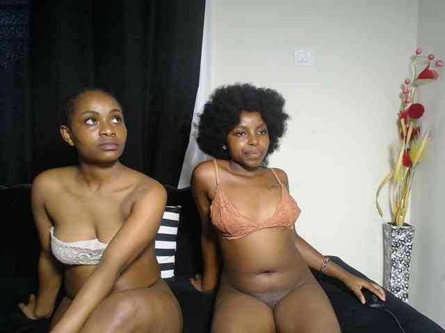 SexyEbonyZ webcam