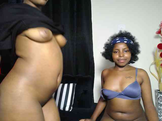 SexyEbonyZ webcam