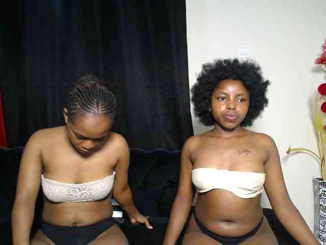 SexyEbonyZ webcam