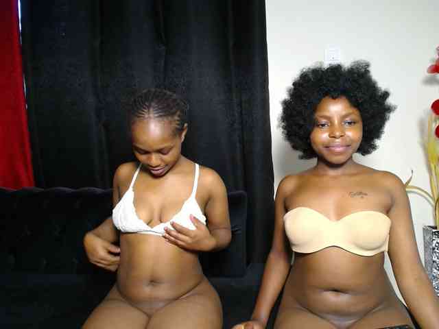 SexyEbonyZ webcam