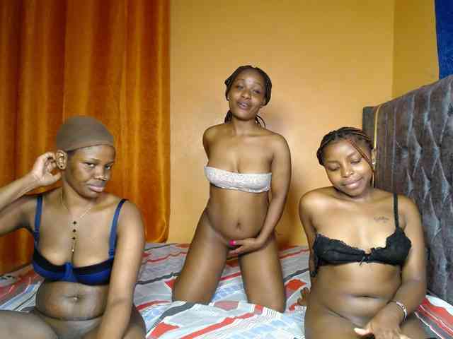 SexyEbonyZ webcam