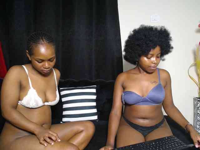 SexyEbonyZ webcam