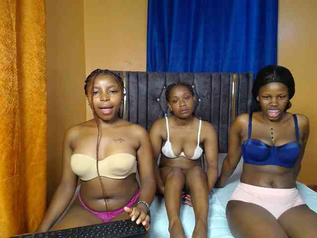 SexyEbonyZ webcam