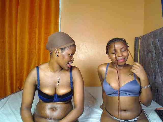 SexyEbonyZ webcam