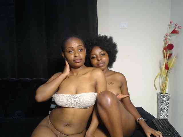 SexyEbonyZ webcam