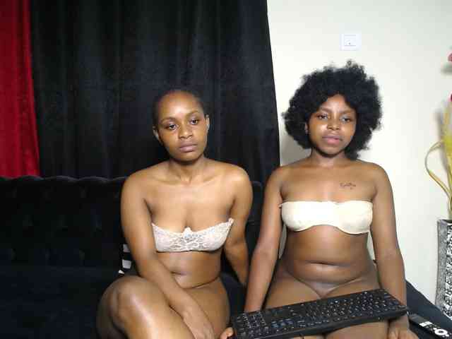 SexyEbonyZ webcam