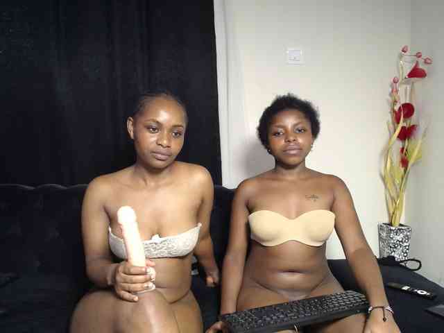 SexyEbonyZ webcam