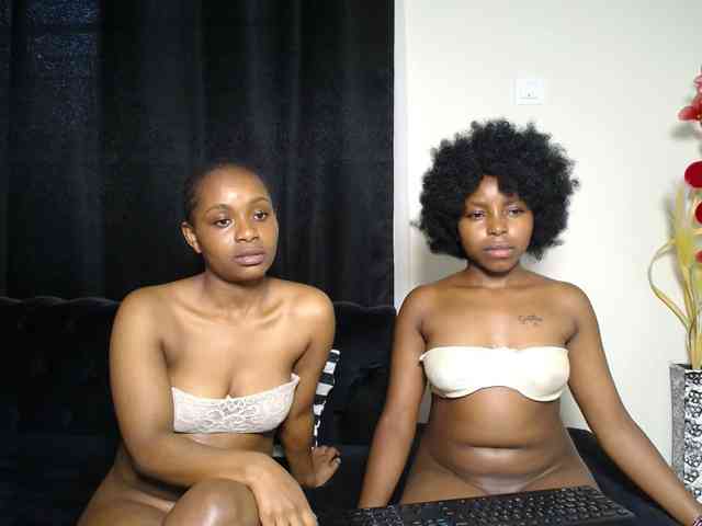 SexyEbonyZ webcam