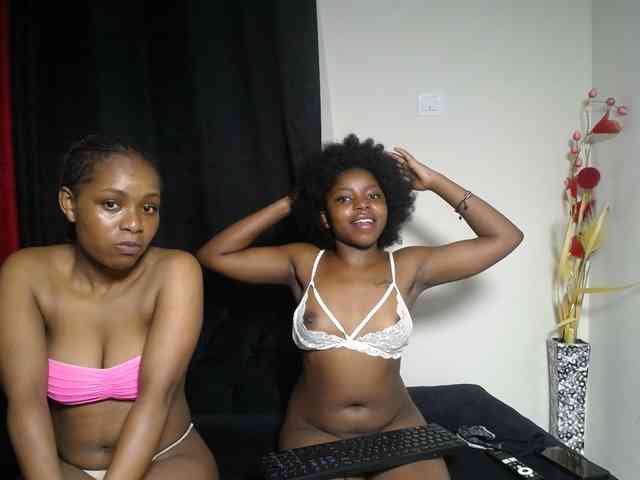 SexyEbonyZ webcam