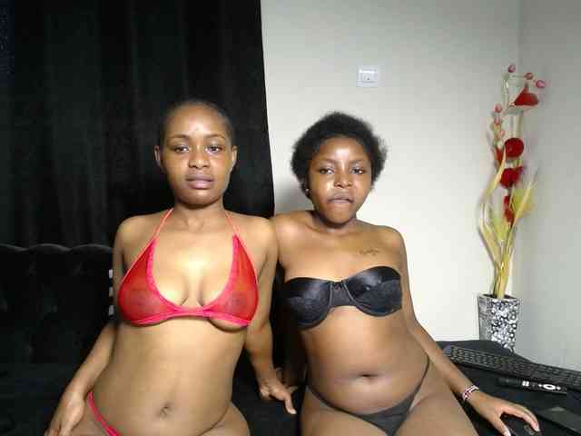 SexyEbonyZ webcam