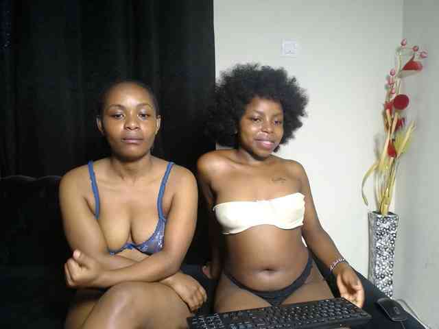 SexyEbonyZ webcam