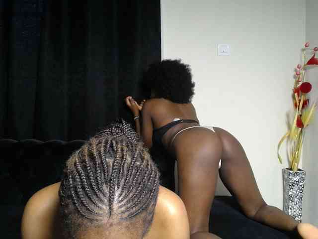 SexyEbonyZ webcam