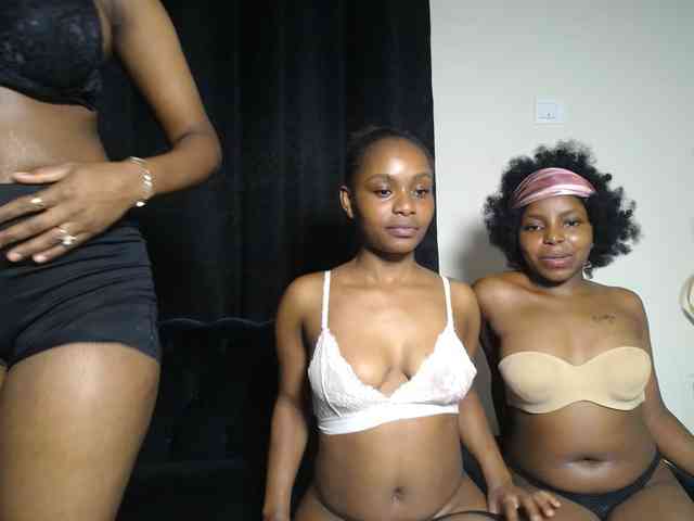 SexyEbonyZ webcam