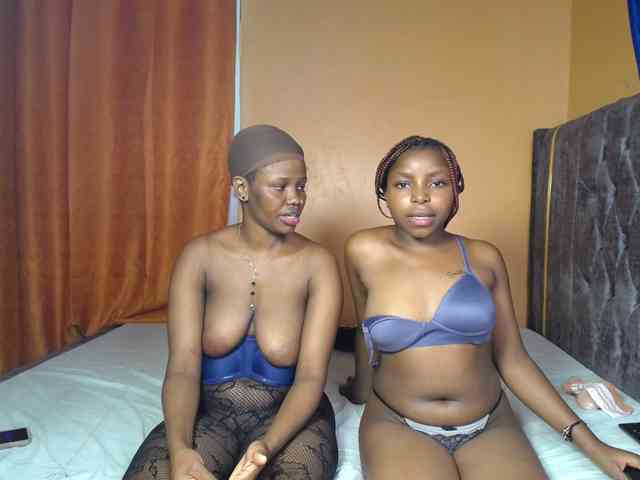 SexyEbonyZ webcam
