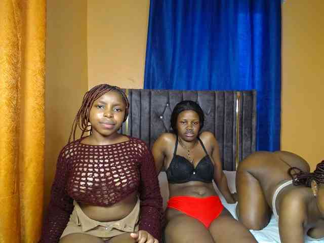 SexyEbonyZ webcam