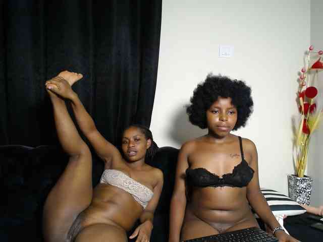 SexyEbonyZ webcam