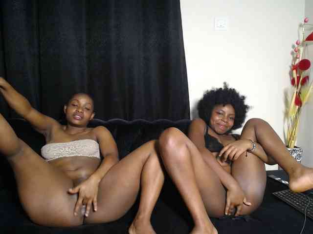 SexyEbonyZ webcam