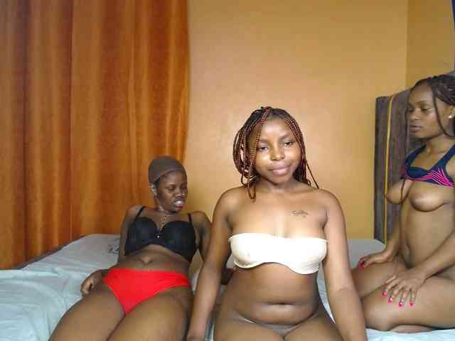 SexyEbonyZ webcam
