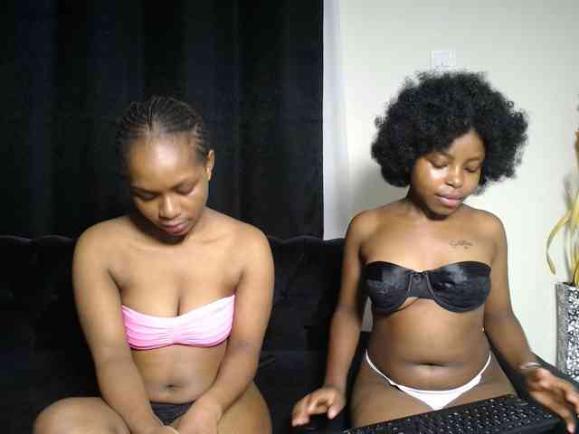SexyEbonyZ webcam
