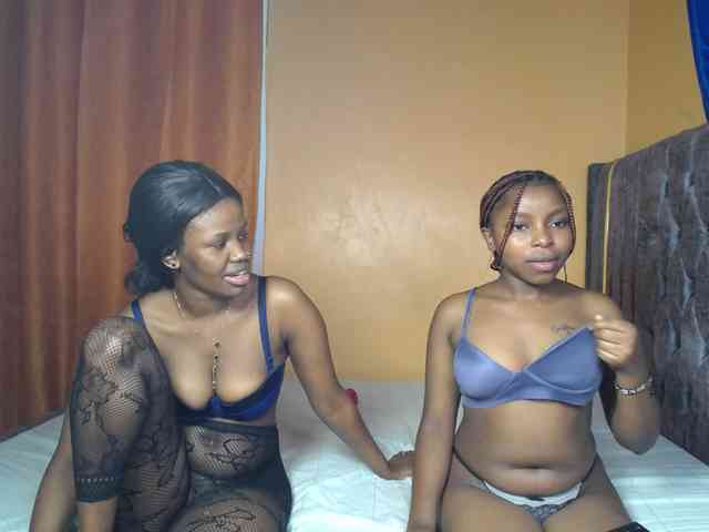 SexyEbonyZ webcam