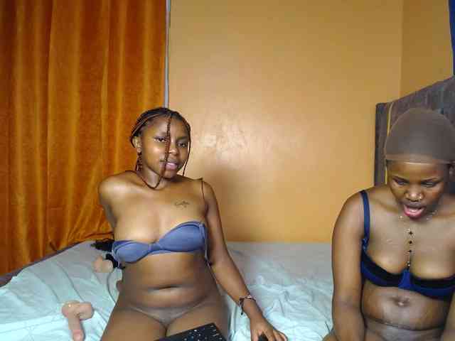 SexyEbonyZ webcam