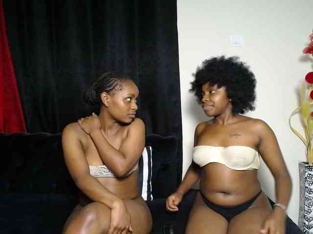 SexyEbonyZ webcam
