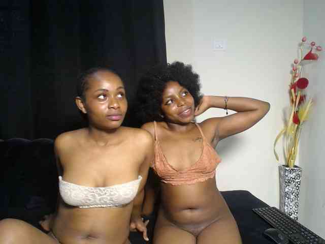 SexyEbonyZ webcam