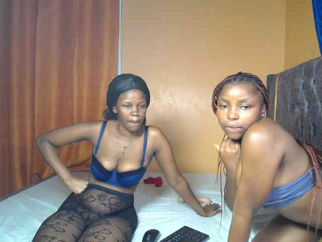SexyEbonyZ webcam