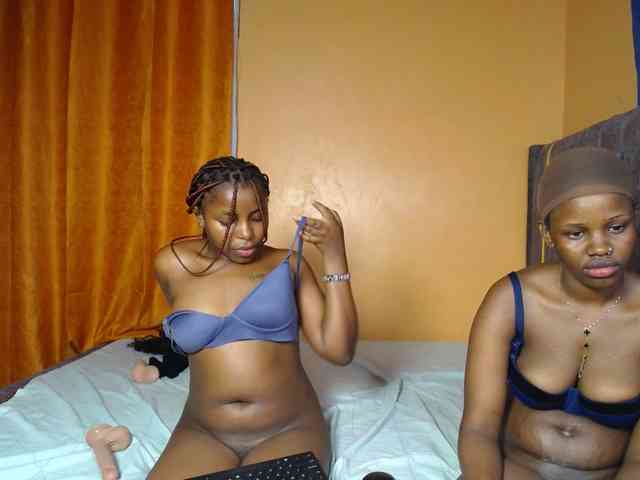 SexyEbonyZ webcam