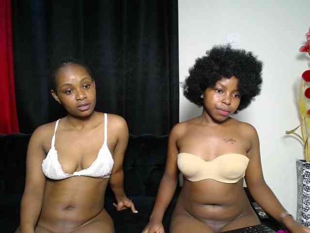 SexyEbonyZ webcam