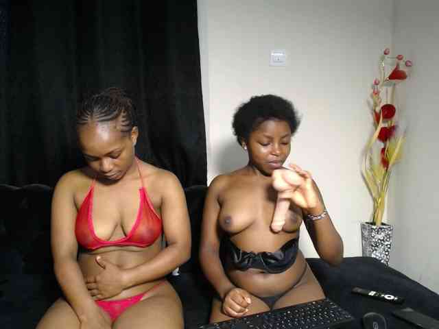 SexyEbonyZ webcam