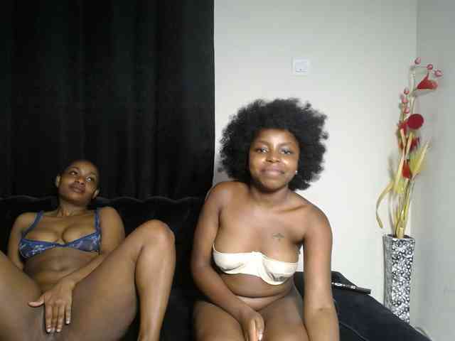 SexyEbonyZ webcam