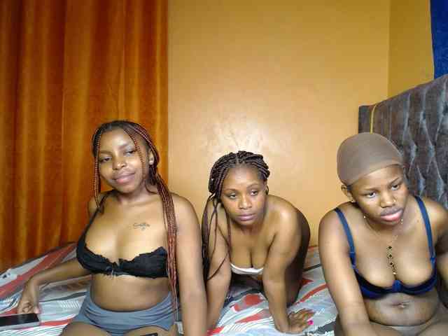 SexyEbonyZ webcam