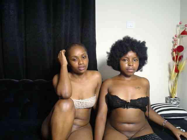 SexyEbonyZ webcam